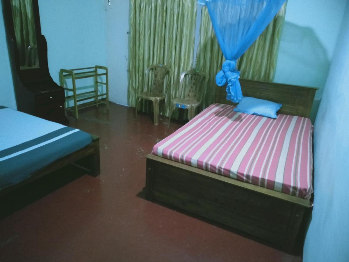 Umaya Rest Inn Balangoda Buitenkant foto